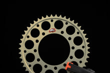 Carregar imagem no visualizador da galeria, Renthal 24+Kawasaki ZX-4R/ ZX-4RR Rear Sprocket - Hard Anodized 520-50P Hard Anod