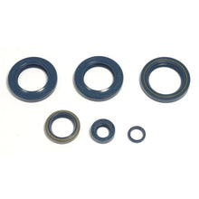 Carregar imagem no visualizador da galeria, Athena 98-02 KTM LC4-E 400 Engine Oil Seal Kit