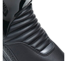 Carregar imagem no visualizador da galeria, Dainese Nexus 2 Air Boots Black Size - 39
