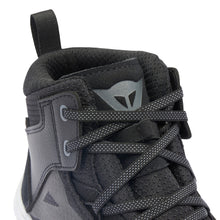 Carregar imagem no visualizador da galeria, Dainese Suburb D-WP Shoes Black/White/Iron Gate Size - 44