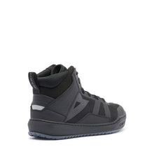 Carregar imagem no visualizador da galeria, Dainese Suburb Air Shoes Black/Black Size - 44