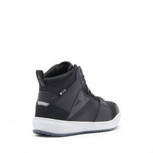 Carregar imagem no visualizador da galeria, Dainese Suburb D-WP Shoes Black/White/Iron Gate Size - 45