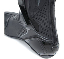 Carregar imagem no visualizador da galeria, Dainese Nexus 2 Air Boots Black Size - 39