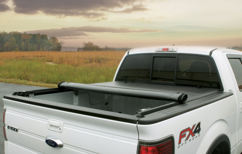Lund 99-07 Chevy Silverado 1500 (5.8ft. Bed) Genesis Roll Up Tonneau Cover - Black