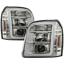 Carregar imagem no visualizador da galeria, Spyder GMC Yukon 07-14/Denali 07-14 /XL 07-14 V2 Projector Headlights - Chrome PRO-YD-GY07V2SI-C