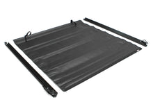 Carregar imagem no visualizador da galeria, Lund 99-07 Chevy Silverado 1500 (5.8ft. Bed) Genesis Roll Up Tonneau Cover - Black
