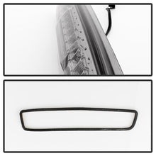 Carregar imagem no visualizador da galeria, xTune Chevy Silverado 07-13 / GMC Sierra 07-13 LED 3RD Brake Light - Chrome BKL-CSIL07-LED-C