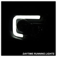 Carregar imagem no visualizador da galeria, Spyder Toyota Tundra 2014-2016 Projector Headlights Light Bar DRL Black Smoke PRO-YD-TTU14-DRL-BSM