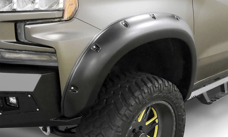 Lund 19-21 GM Silverado RX-Rivet Smooth Elite Series Fender Flares w/Black Bolts - Black 2pc Front