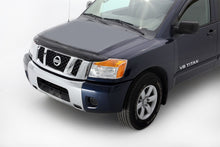 Carregar imagem no visualizador da galeria, Lund 04-14 Nissan Armada Interceptor Hood Shield - Smoke
