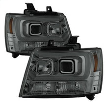 Carregar imagem no visualizador da galeria, Spyder 07-14 Chevy Suburban/1500/2500/Tahoe V2 Projector Headlights Smoke PRO-YD-CSUB07V2-DRL-SM