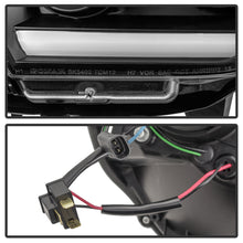 Carregar imagem no visualizador da galeria, Spyder Toyota Tacoma 12-15 Projector Headlights Light Bar DRL Black PRO-YD-TT12-LBDRL-BK