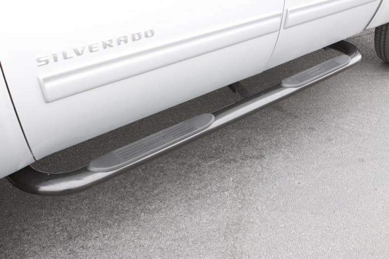 Lund 10-17 Dodge Ram 2500 Mega Cab 4in. Oval Curved SS Nerf Bars - Polished