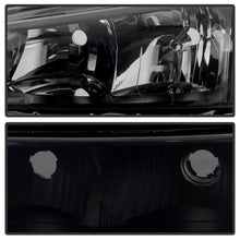Carregar imagem no visualizador da galeria, Xtune Chevy Silverado 2500HD 03-06 Crystal Headlights w/ Bumper Lights HD-JH-CSIL03-AM-BSM-SET