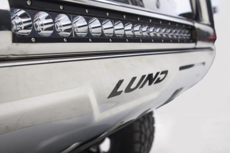 Lund 10-17 Dodge Ram 2500 Bull Bar w/Led Light Bar - Polished
