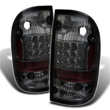 Carregar imagem no visualizador da galeria, Spyder Toyota Tacoma 01-04 LED Tail Lights Smoke ALT-YD-TT01-LED-SM