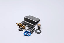 Carregar imagem no visualizador da galeria, Fuelab Bracket &amp; Hardware Kit for 555xx Series Regulators