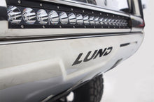 Carregar imagem no visualizador da galeria, Lund 16-17 Nissan Titan XD Bull Bar w/Led Light Bar - Polished