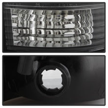 Carregar imagem no visualizador da galeria, Spyder Toyota Tacoma 05-15 Euro Style Tail Lights Black ALT-YD-TT05-BK