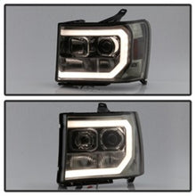 Carregar imagem no visualizador da galeria, Spyder GMC Sierra 1500/2500/3500 07-13 V2 Projector Headlights - Smoke PRO-YD-GS07V2-LBDRL-SM