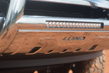 Carregar imagem no visualizador da galeria, Lund 05-15 Toyota Tacoma Bull Bar w/Light &amp; Wiring - Polished