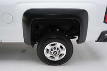 Carregar imagem no visualizador da galeria, EGR 14+ Chev Silverado 6-8ft Bed Rugged Look Fender Flares - Set (751574)