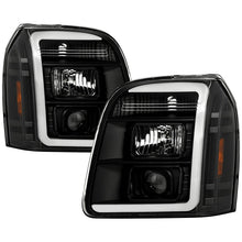 Carregar imagem no visualizador da galeria, Spyder GMC Yukon 07-14/Denali 07-14 /XL 07-14 V2 Projector Headlights - Black PRO-YD-GY07V2SI-BK