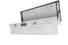 Carregar imagem no visualizador da galeria, Lund Universal Aluminum Foam Filled Lid Truck Box - Brite