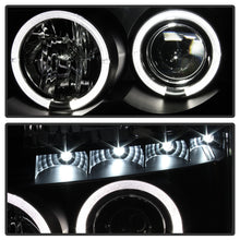 Carregar imagem no visualizador da galeria, Spyder Nissan Titan 04-14/Armada 04-07 Projector Headlights LED Halo LED Blk PRO-YD-NTI04-HL-BK