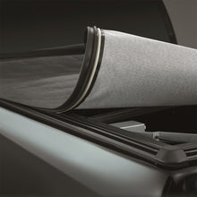 Load image into Gallery viewer, Lund 00-04 Dodge Dakota (5ft. Bed) Genesis Seal &amp; Peel Tonneau Cover - Black