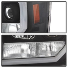 Carregar imagem no visualizador da galeria, Spyder GMC Sierra 1500/2500/3500 07-13 V2 Projector Headlights- Black PRO-YD-GS07V2-LBDRL-BK