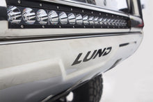 Carregar imagem no visualizador da galeria, Lund 16-17 Nissan Titan XD Bull Bar w/Led Light Bar - Polished
