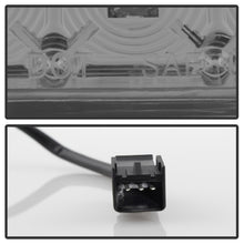 Carregar imagem no visualizador da galeria, xTune Chevy Silverado 07-13 / GMC Sierra 07-13 LED 3RD Brake Light - Chrome BKL-CSIL07-LED-C