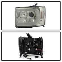 Carregar imagem no visualizador da galeria, Spyder GMC Sierra 1500/2500/3500 07-13 V2 Projector Headlights - Smoke PRO-YD-GS07V2-LBDRL-SM