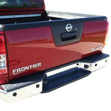 Carregar imagem no visualizador da galeria, Westin 2013-2015 Nissan Frontier Wade Tailgate Cap - Black