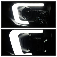 Carregar imagem no visualizador da galeria, Spyder Toyota Tundra 2014-2016 Projector Headlights Light Bar DRL Black Smoke PRO-YD-TTU14-DRL-BSM