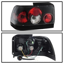 Carregar imagem no visualizador da galeria, Spyder Toyota Corolla 93-97 Euro Style Tail Lights Black ALT-YD-TC93-BK