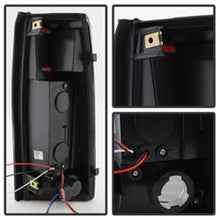 Carregar imagem no visualizador da galeria, Xtune Yukon Denali 99-00 LED Tail Lights Black Smoked ALT-JH-CCK88-LED-BKSM