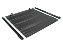 Load image into Gallery viewer, Lund 00-04 Dodge Dakota (5ft. Bed) Genesis Seal &amp; Peel Tonneau Cover - Black