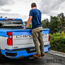 Carregar imagem no visualizador da galeria, Westin PRO TRAXX 5 Hitch Step 27in Step 2in Receiver - Black