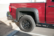 Carregar imagem no visualizador da galeria, EGR 14+ Chev Silverado 5ft Bed Bolt-On Look Fender Flares - Set - Matte (791675)