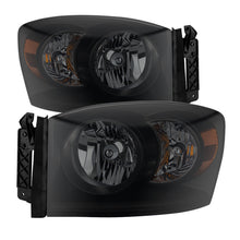 Carregar imagem no visualizador da galeria, Xtune Dodge Ram 1500 06-08 Amber Crystal Headlights Black Smoked HD-JH-DR06-AM-BSM