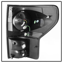 Carregar imagem no visualizador da galeria, Spyder Toyota Tundra 07-13 LED Tail lights Black ALT-YD-TTU07-LED-BK