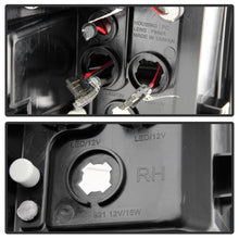 Carregar imagem no visualizador da galeria, Spyder GMC Sierra 14-16 LED Tail Lights Black Smoke ALT-YD-GS14-LBLED-BSM