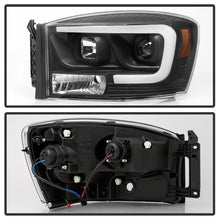Carregar imagem no visualizador da galeria, Spyder Dodge Ram 1500 06-08 V2 Projector Headlights - Light Bar DRL - Black (PRO-YD-DR06V2-LB-BK)