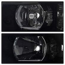 Carregar imagem no visualizador da galeria, Xtune Chevy Silverado 07-13 Crystal Headlights Black Smoked HD-JH-CS07-AM-BSM