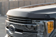 Carregar imagem no visualizador da galeria, EGR 17+ Ford F-250/F-350 Superguard Hood Shield - Smoke Finish