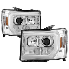 Carregar imagem no visualizador da galeria, Spyder GMC Sierra 1500/2500/3500 07-13 V2 Projector Headlights - Chrome PRO-YD-GS07V2-LBDRL-C