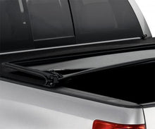 Carregar imagem no visualizador da galeria, Lund 99-07 Chevy Silverado 1500 (5.8ft. Bed) Genesis Elite Tri-Fold Tonneau Cover - Black