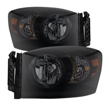 Carregar imagem no visualizador da galeria, Xtune Dodge Ram 1500 06-08 Amber Crystal Headlights Black Smoked HD-JH-DR06-AM-BSM